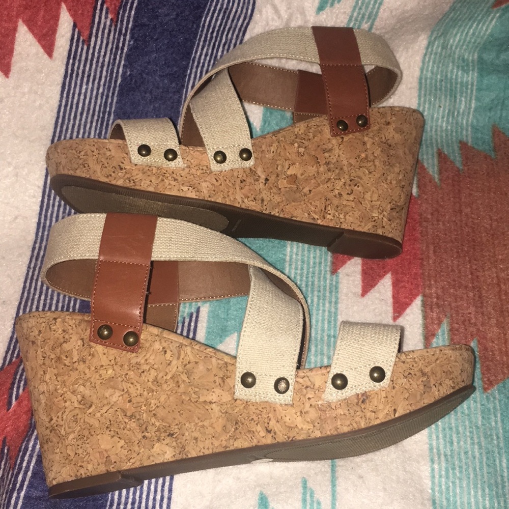 Worn once lucky brand Marla shoes - Picture 3 of 7